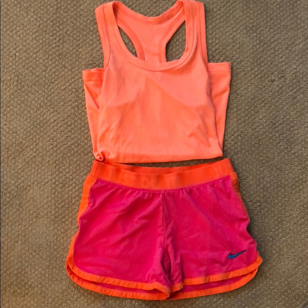Nike dri-fit top